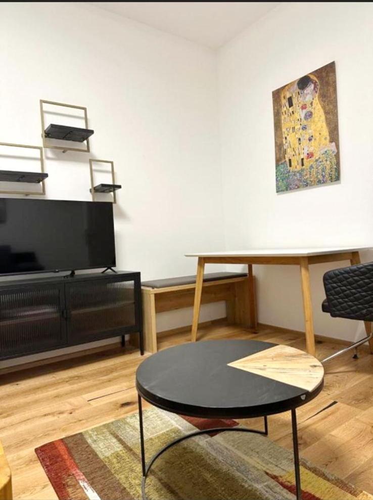 Cozy Studio In Ottakiring Area Wien Exteriör bild